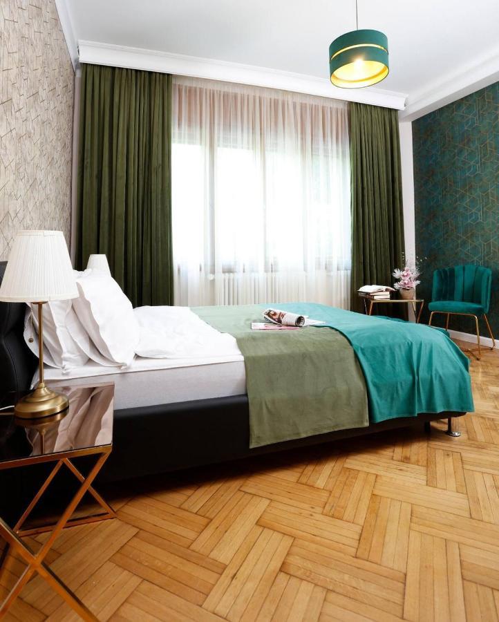 Ferienwohnung Grand Phillip Cismigiu Park Downtown Bukarest Exterior foto