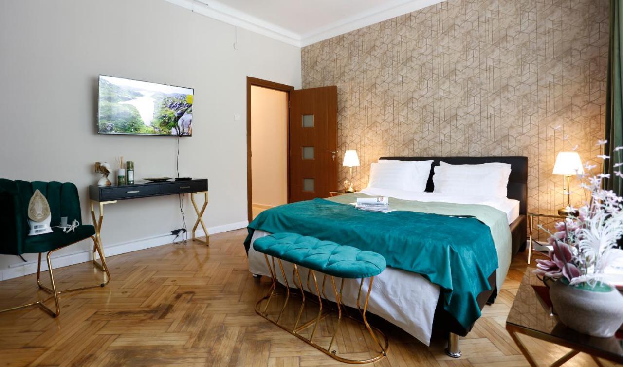 Ferienwohnung Grand Phillip Cismigiu Park Downtown Bukarest Exterior foto